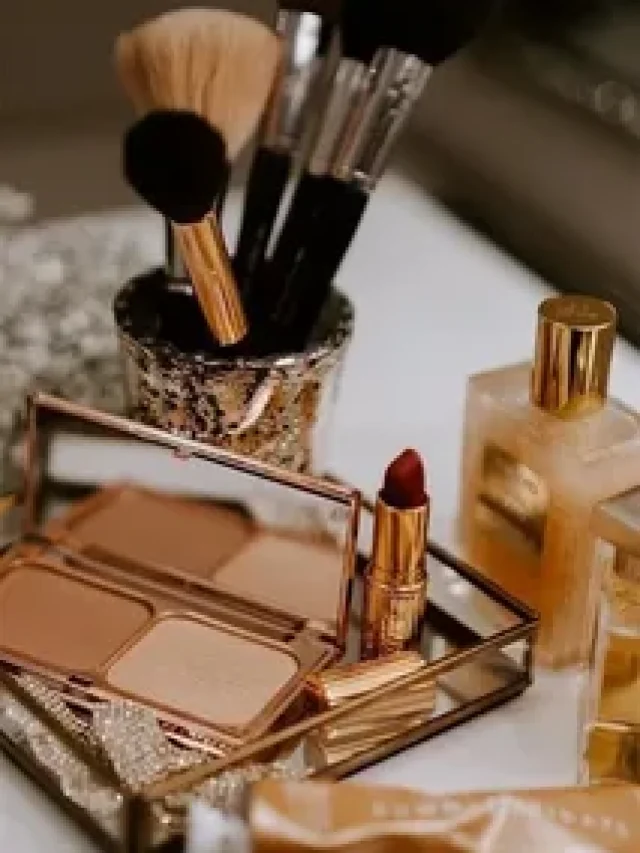 मेकअप प्रोडक्ट्स खरीदने से पहले रखें इन बातों का ध्यान