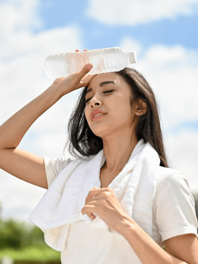 गर्मियों में शरीर को हाइड्रेट और एनर्जेटिक रखने के लिए पिएं ये जूस